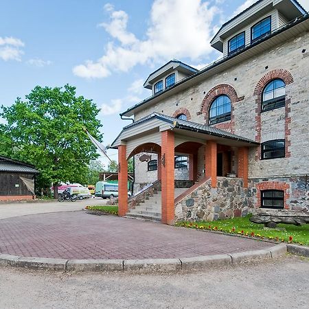 Veskisilla Hotel Türi Εξωτερικό φωτογραφία