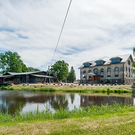 Veskisilla Hotel Türi Εξωτερικό φωτογραφία