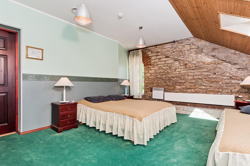 Veskisilla Hotel Türi Εξωτερικό φωτογραφία