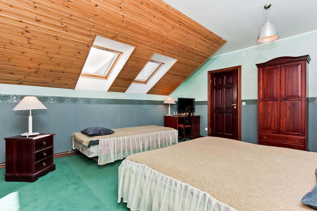 Veskisilla Hotel Türi Εξωτερικό φωτογραφία