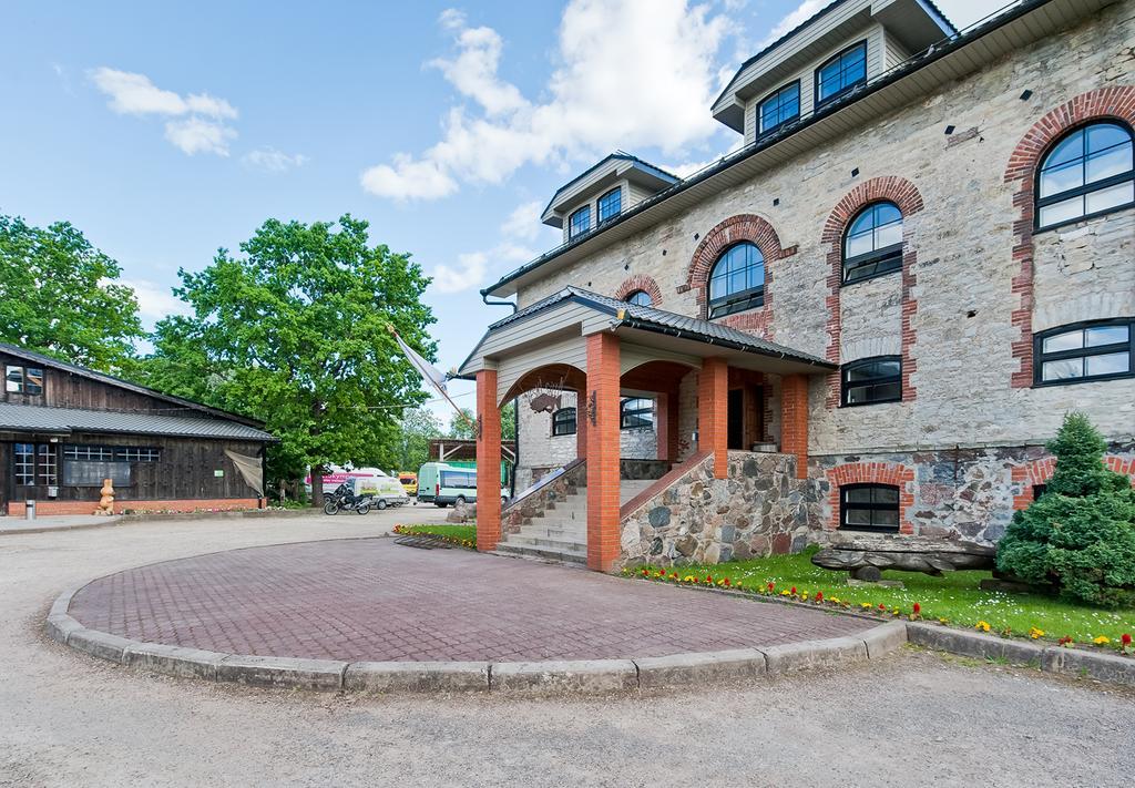 Veskisilla Hotel Türi Εξωτερικό φωτογραφία