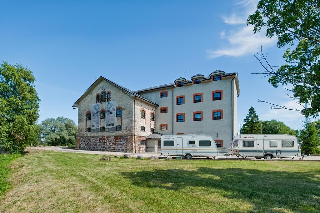 Veskisilla Hotel Türi Εξωτερικό φωτογραφία