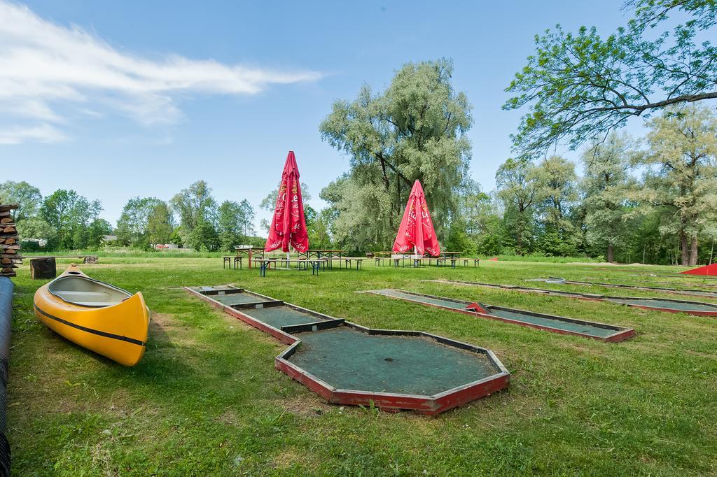Veskisilla Hotel Türi Εξωτερικό φωτογραφία